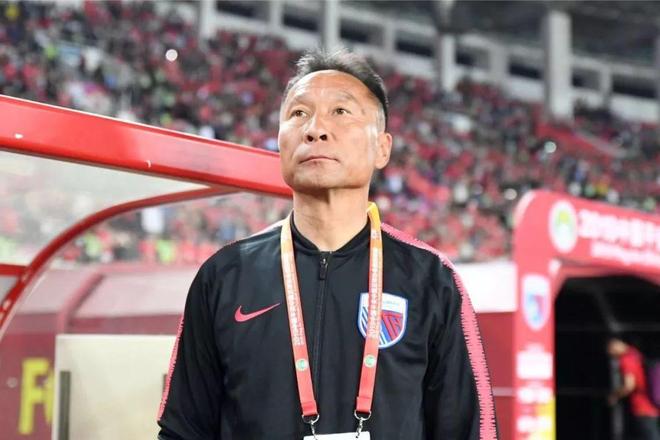 官方：凯恩中超首位下课主帅的简单介绍